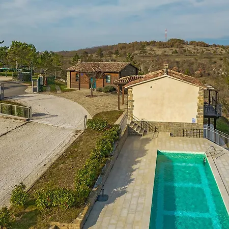 Amazing In With House A Panoramic View *